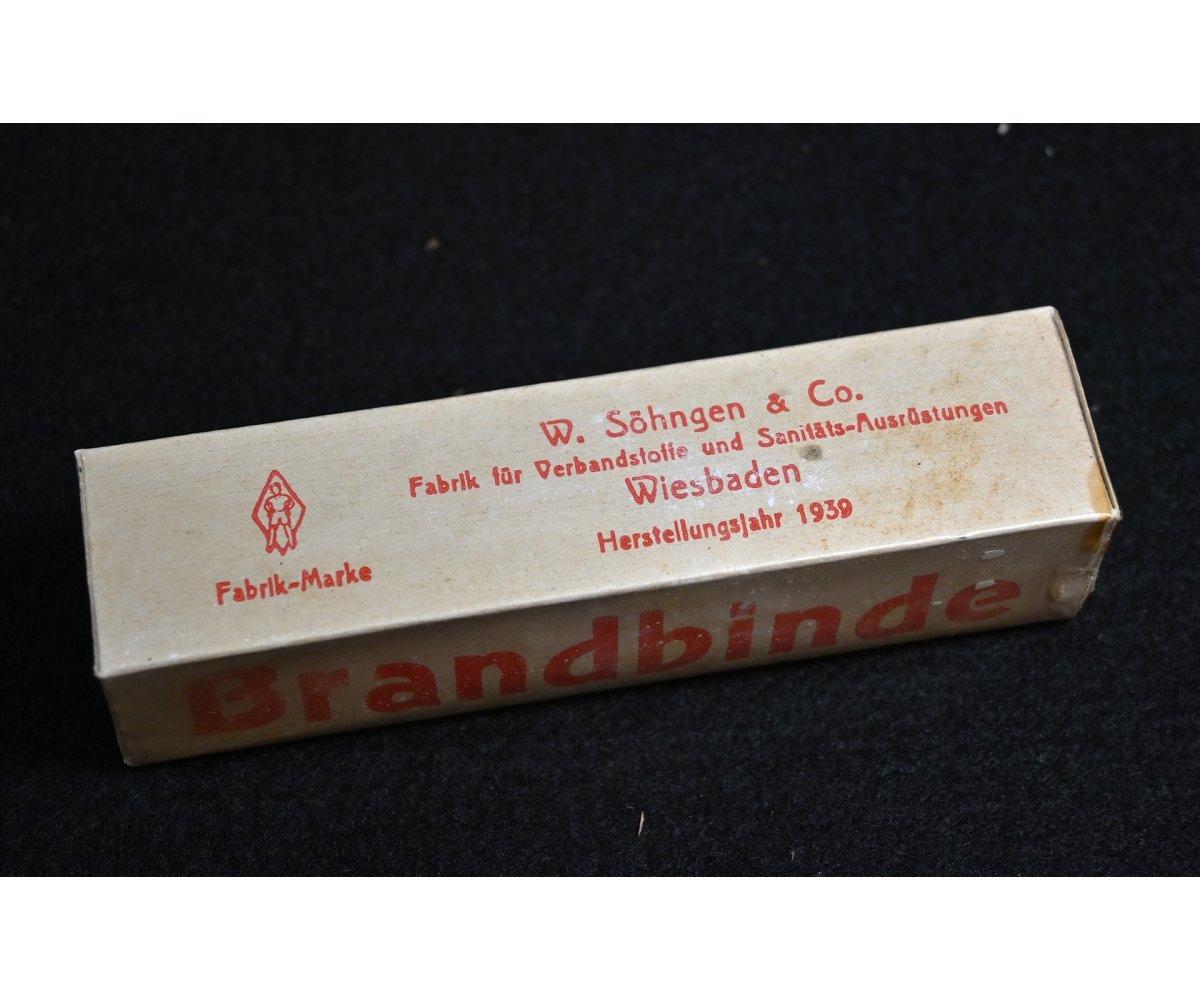 German Medical 'Brandbinde' 1939 — image 2