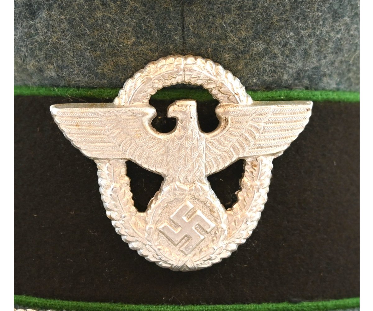 Schutzpolizei Officer's Schirmmütze 1942 (C.Halfar) — image 4