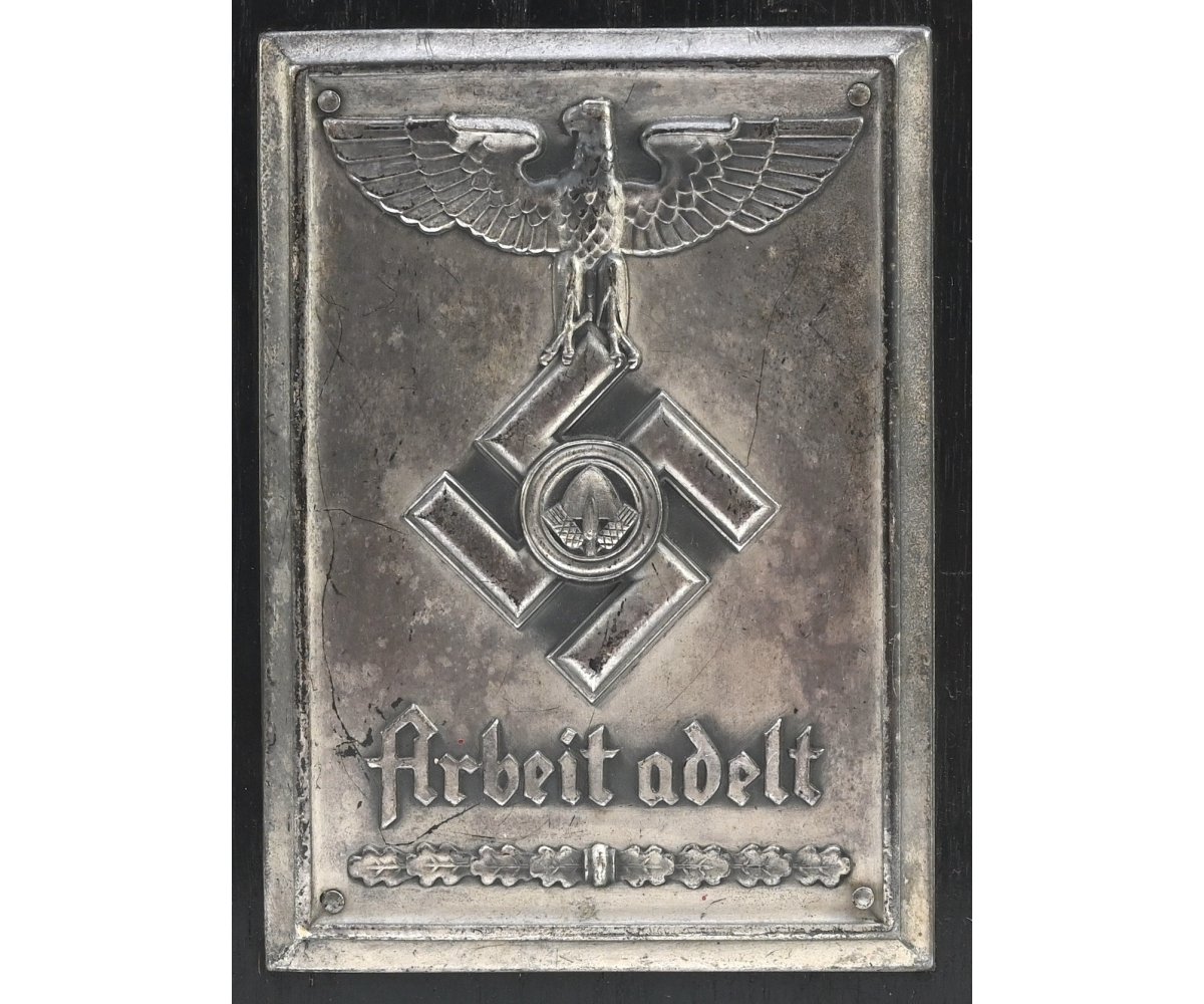RAD 'Arbeit adelt' Wall Plaque — image 2
