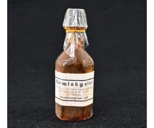 Medical 'Salmiakgeist' Glass Jar (1943)