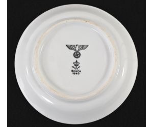 Near Mint 2-piece EK2/Westwall Medal Bar