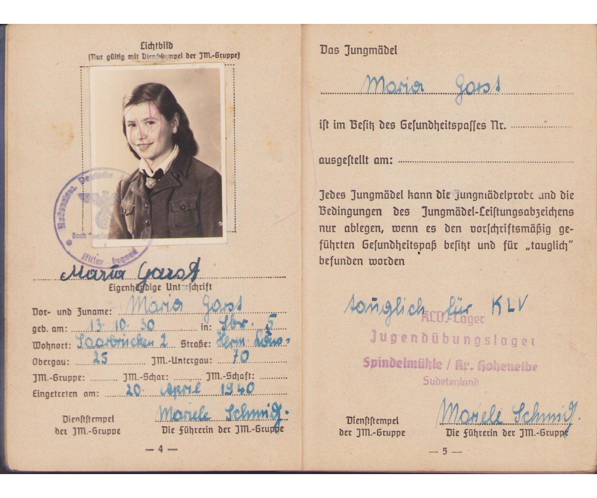 BDM Leistungsbuch 1943 — image 2