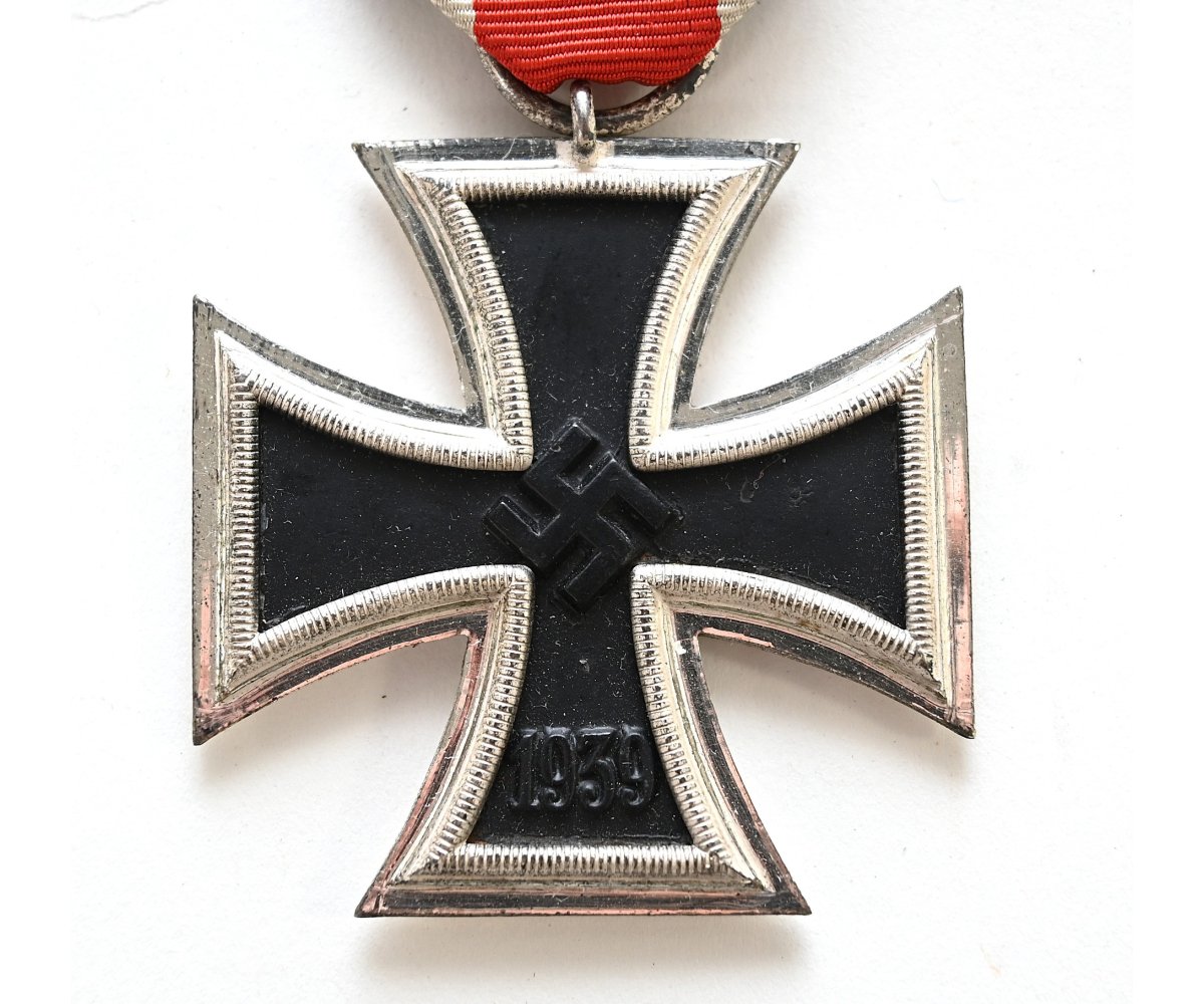 Mint Iron Cross 2nd Class (G.B) Set — image 2