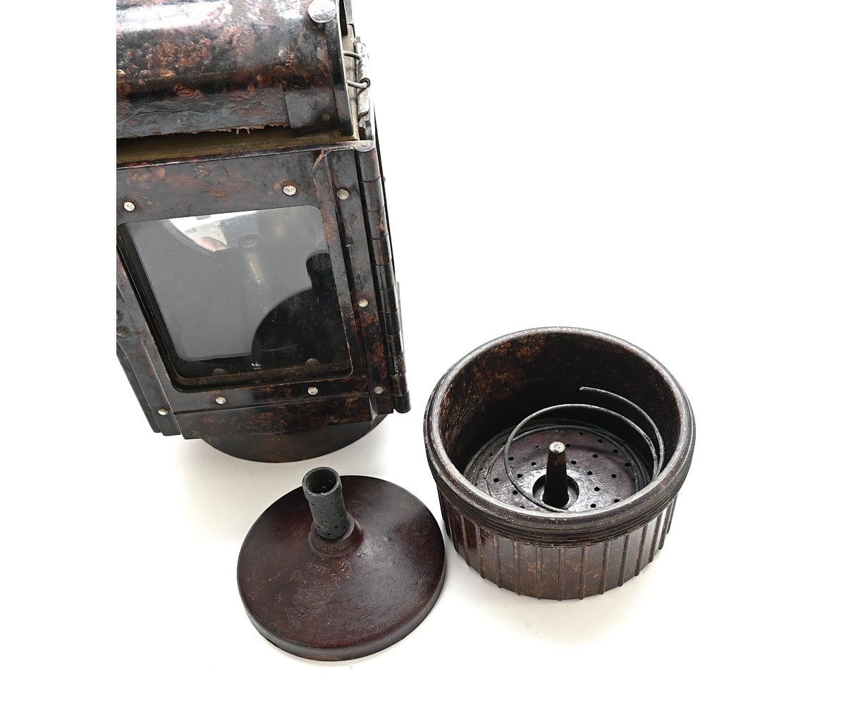 Wehrmacht Bakelite Einheitslaterne — image 9