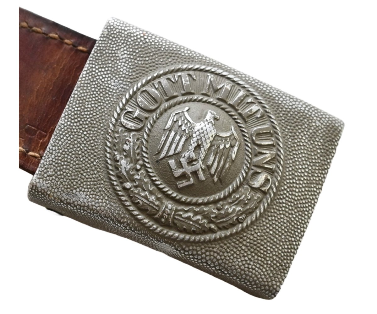 Wehrmacht 'Feldgrau' Tabbed Buckle (R.S.&.S.1938) — image 2