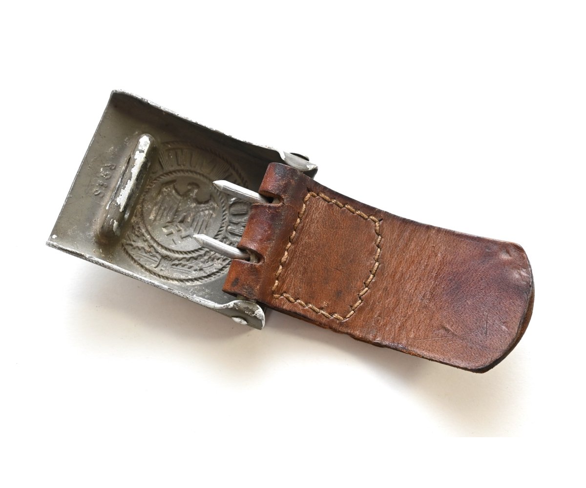 Wehrmacht 'Feldgrau' Tabbed Buckle (R.S.&.S.1938) — image 8