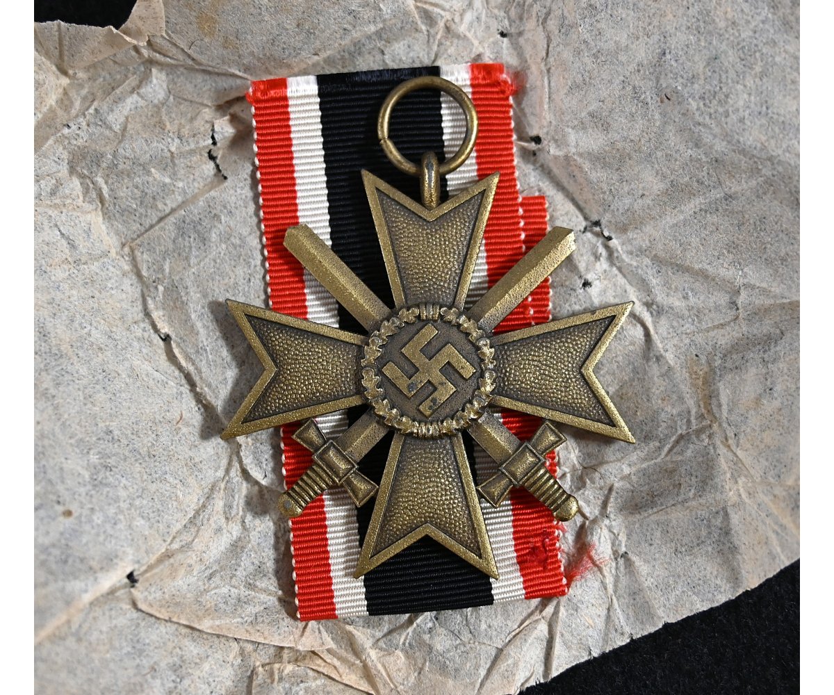 Mint '110' Marked KVK 2nd Class with Pouch — image 2