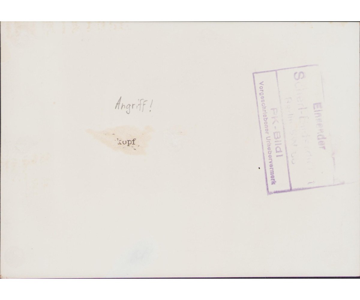 MG Team in Action Press Photo — image 2