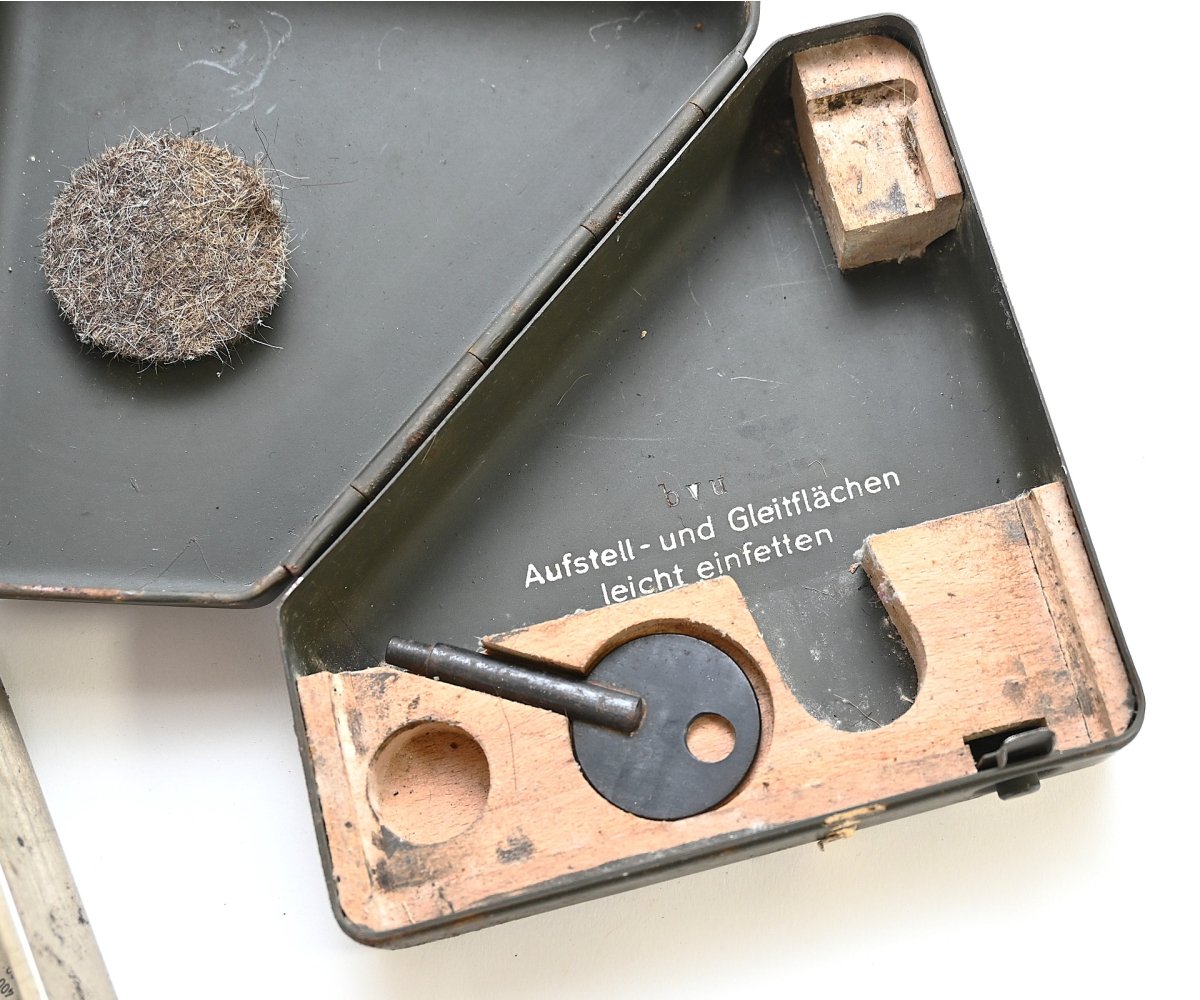 Wehrmacht 'W.M.35' Winkelmesser — image 8