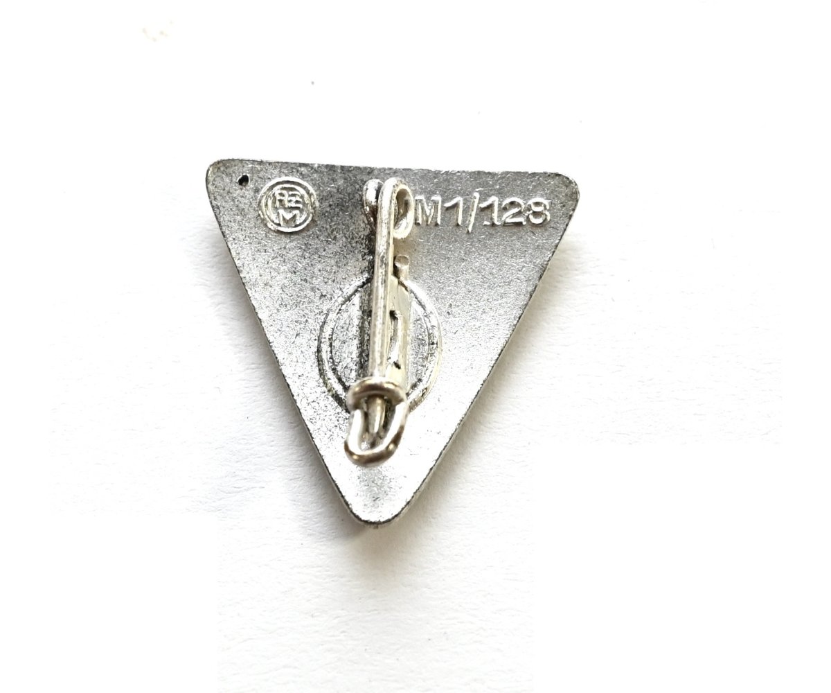 N.S. Frauenschaft Abzeichen (M1/128) — image 2