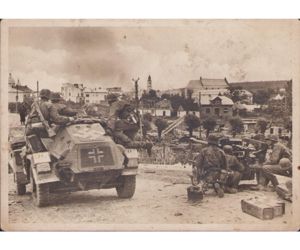 'Unsere Waffen-ᛋᛋ' Vorausabt. im Kampf Postcard