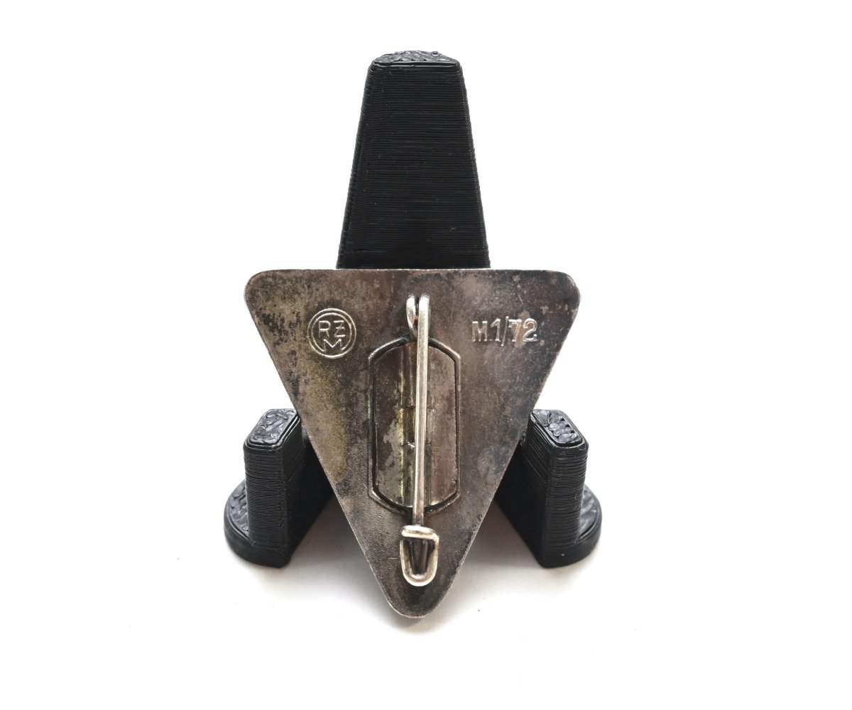 NS.-Frauenschaft Mitgliedsabzeichen (M1/72) — image 2