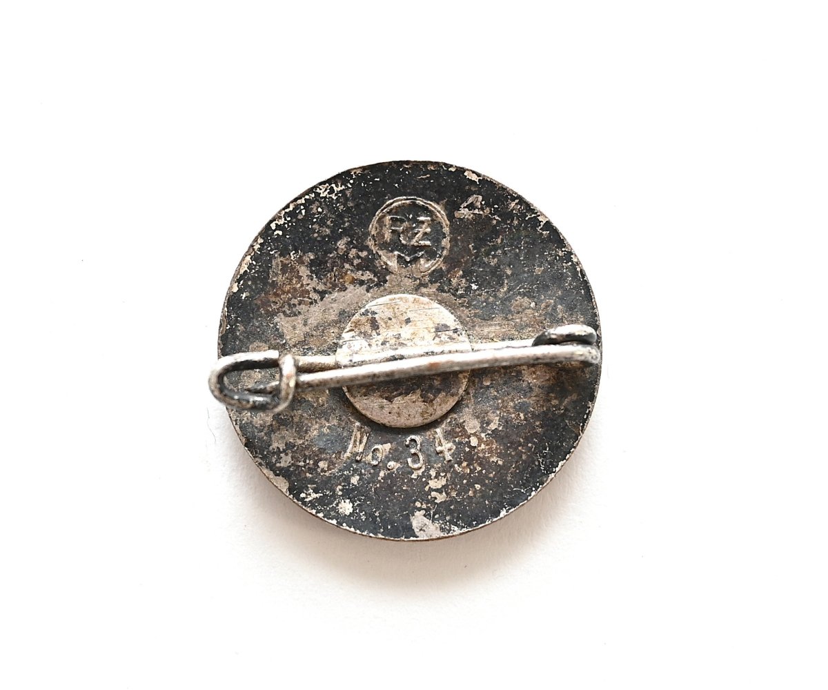 Early NSDAP Parteiabeichen (RZM No34) — image 2