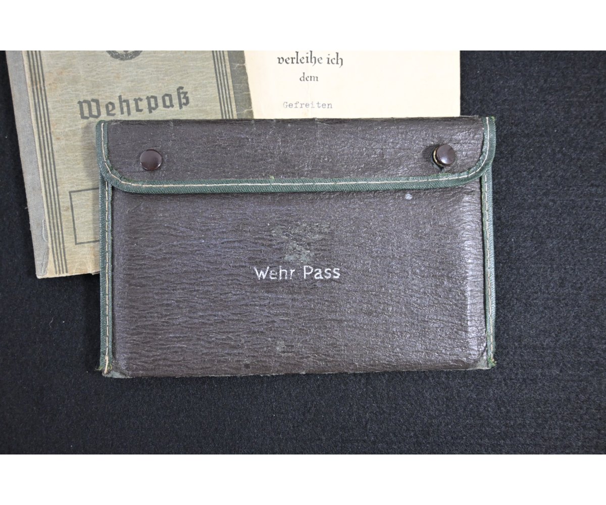 Small Inf.Rgt.2 Wehrpass Grouping — image 20