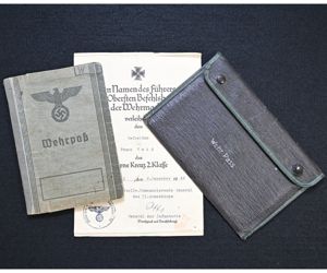 Small Inf.Rgt.2 Wehrpass Grouping