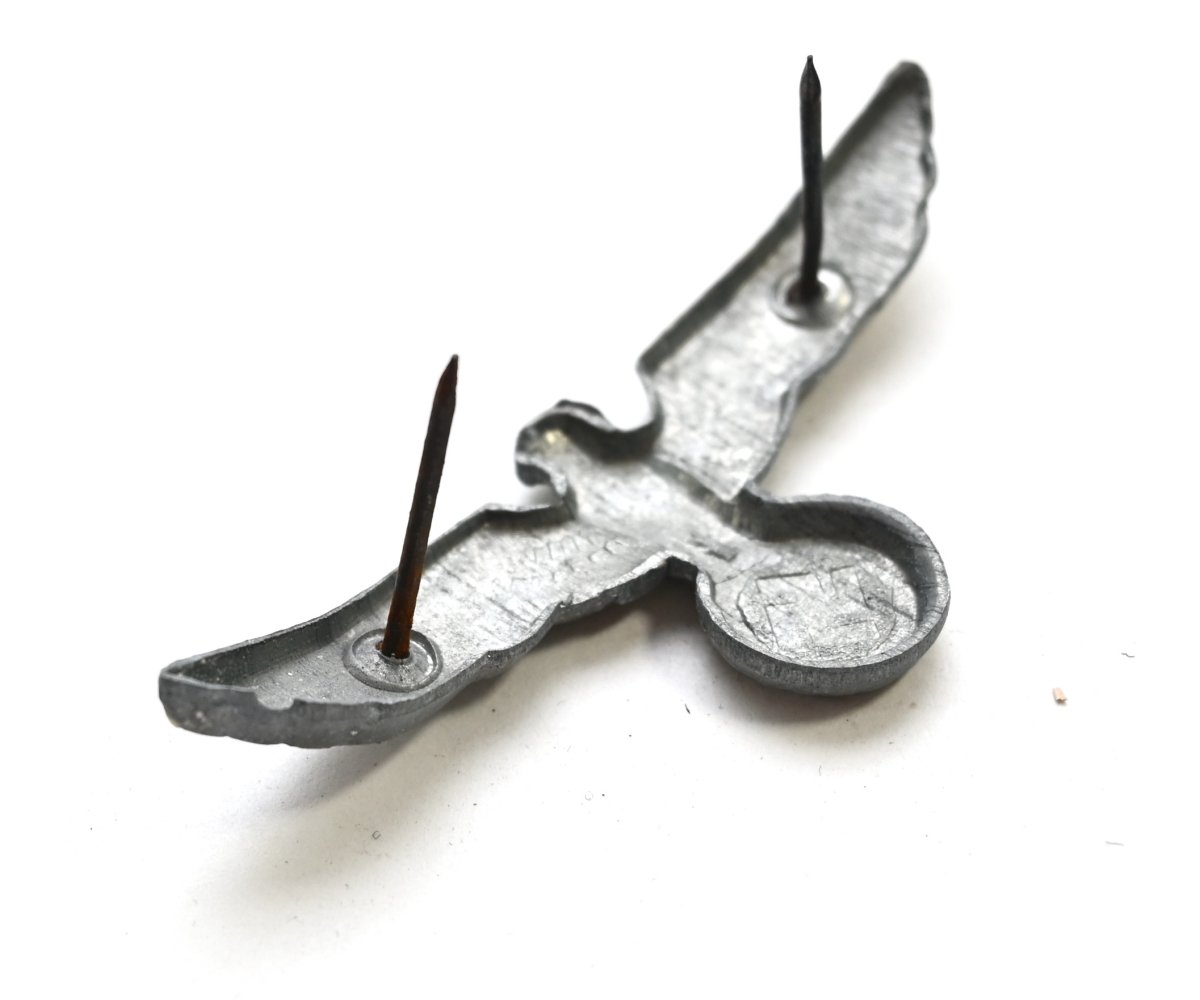 Wehrmacht Zinc Cap Eagle — image 3
