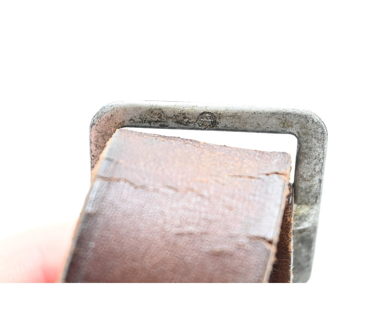 Brown LW/Heer Officer's Cross Strap (Assmann) — image 8