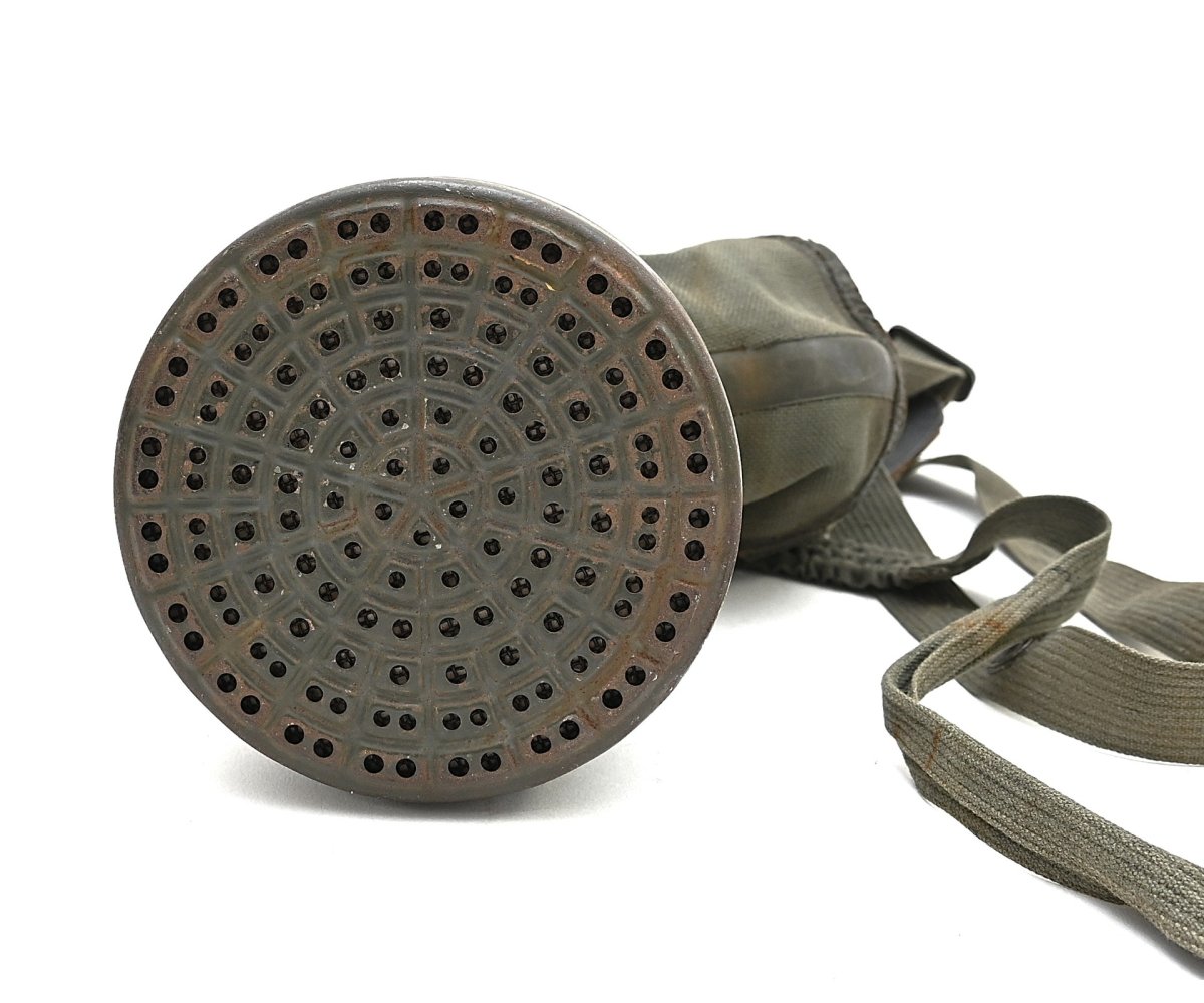 Wehrmacht Canvas Gasmask 1940 — image 7