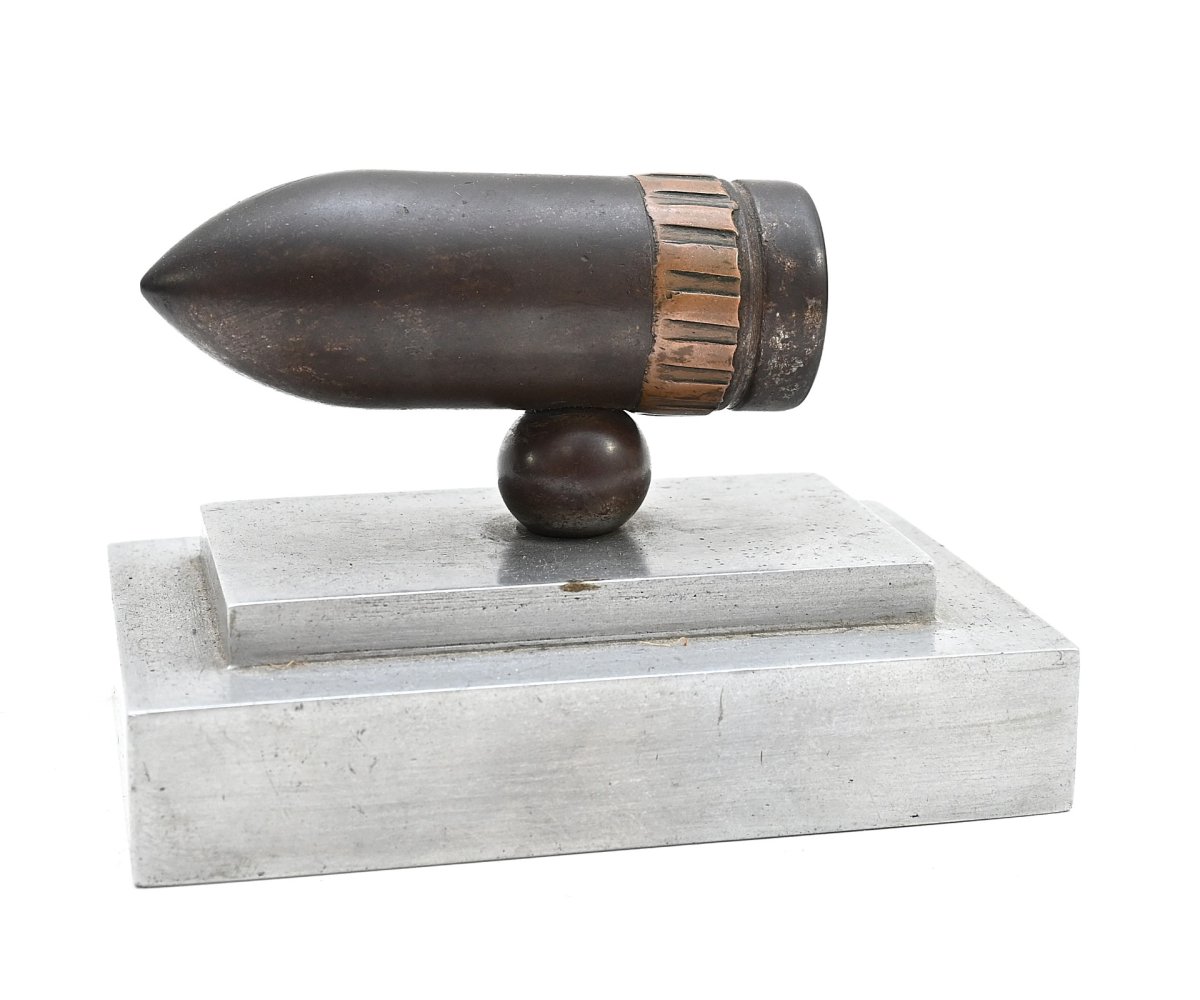 3.7cm Desk Paper Weight 1939 — image 6