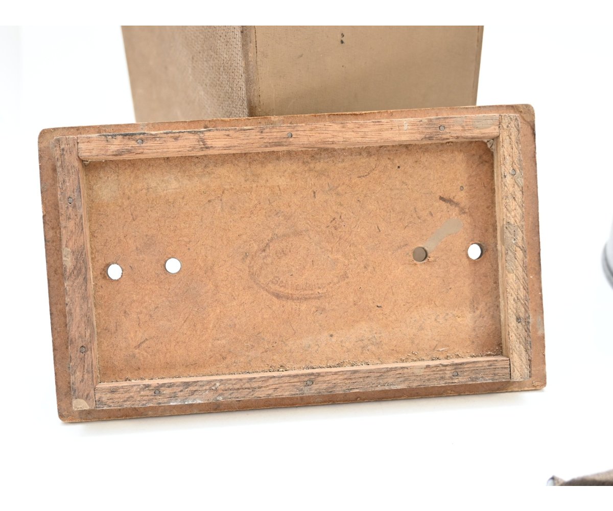 Rare Luftschutz Gasmask in Wooden Box — image 9