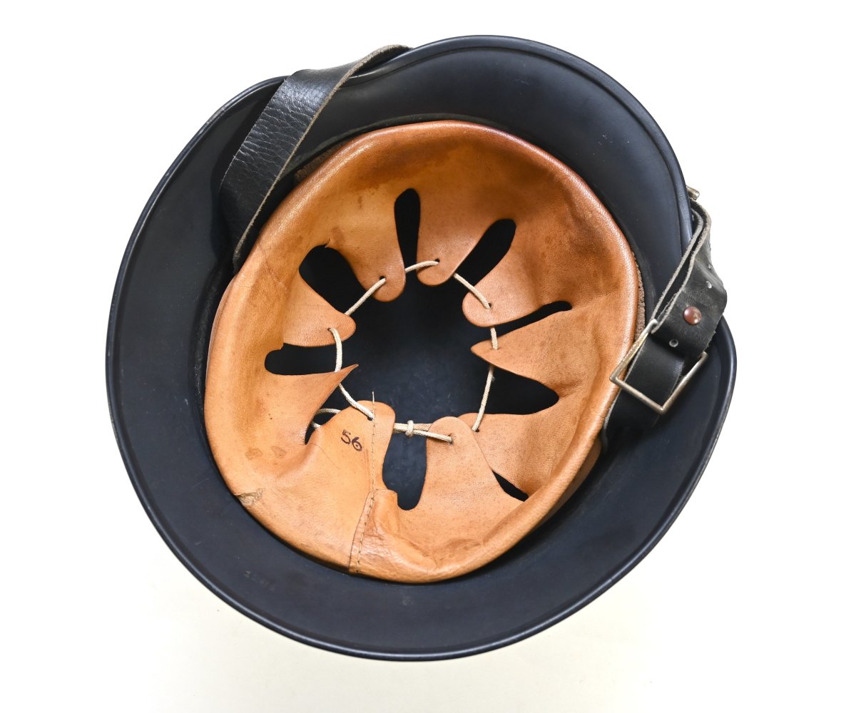 Near Mint M40 Beaded Luftschutz Helmet (Q62) — image 10