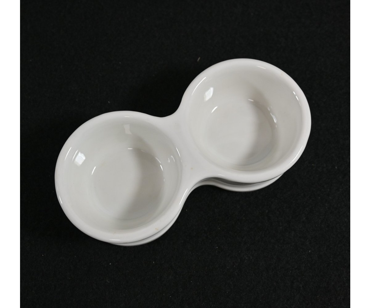 Porcelain Reichsarbeitsdienst Pepper & Salt Dish (1940) — image 2