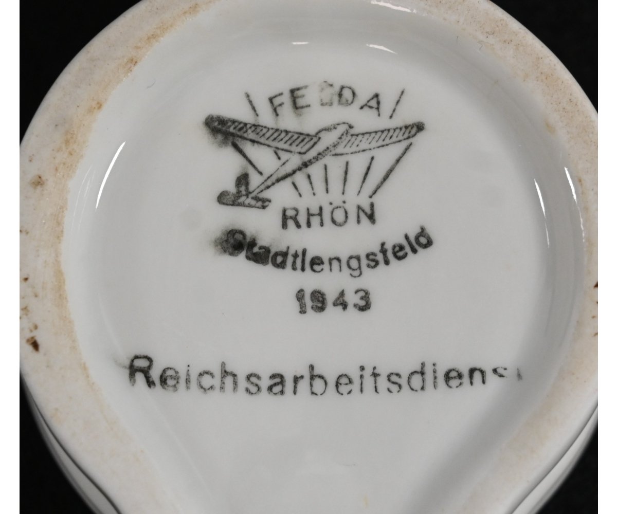 Porcelain Reichsarbeitsdienst Pepper & Salt Dish (1940) — image 4