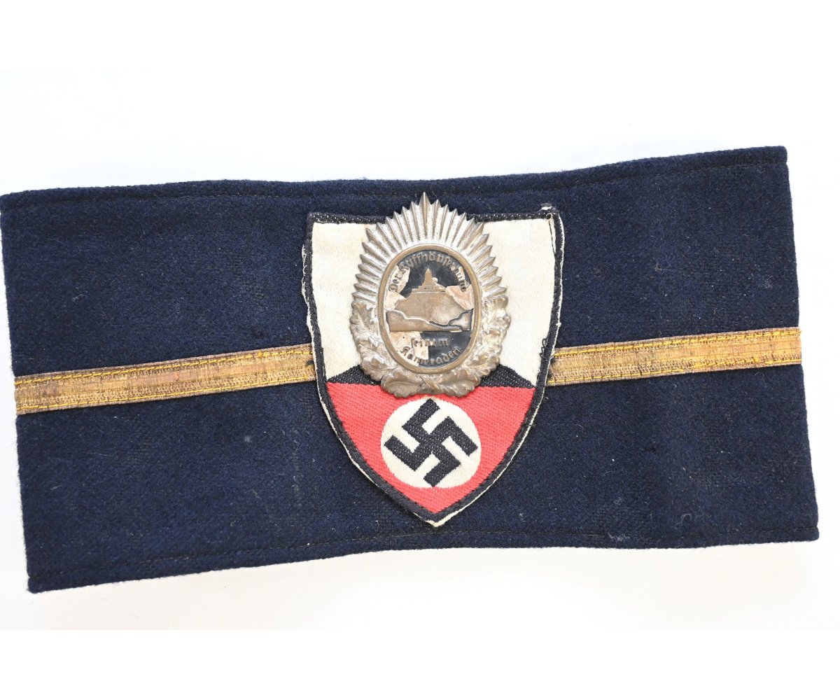 Kameradschaftsfuhrer with Brooch Armband — image 2