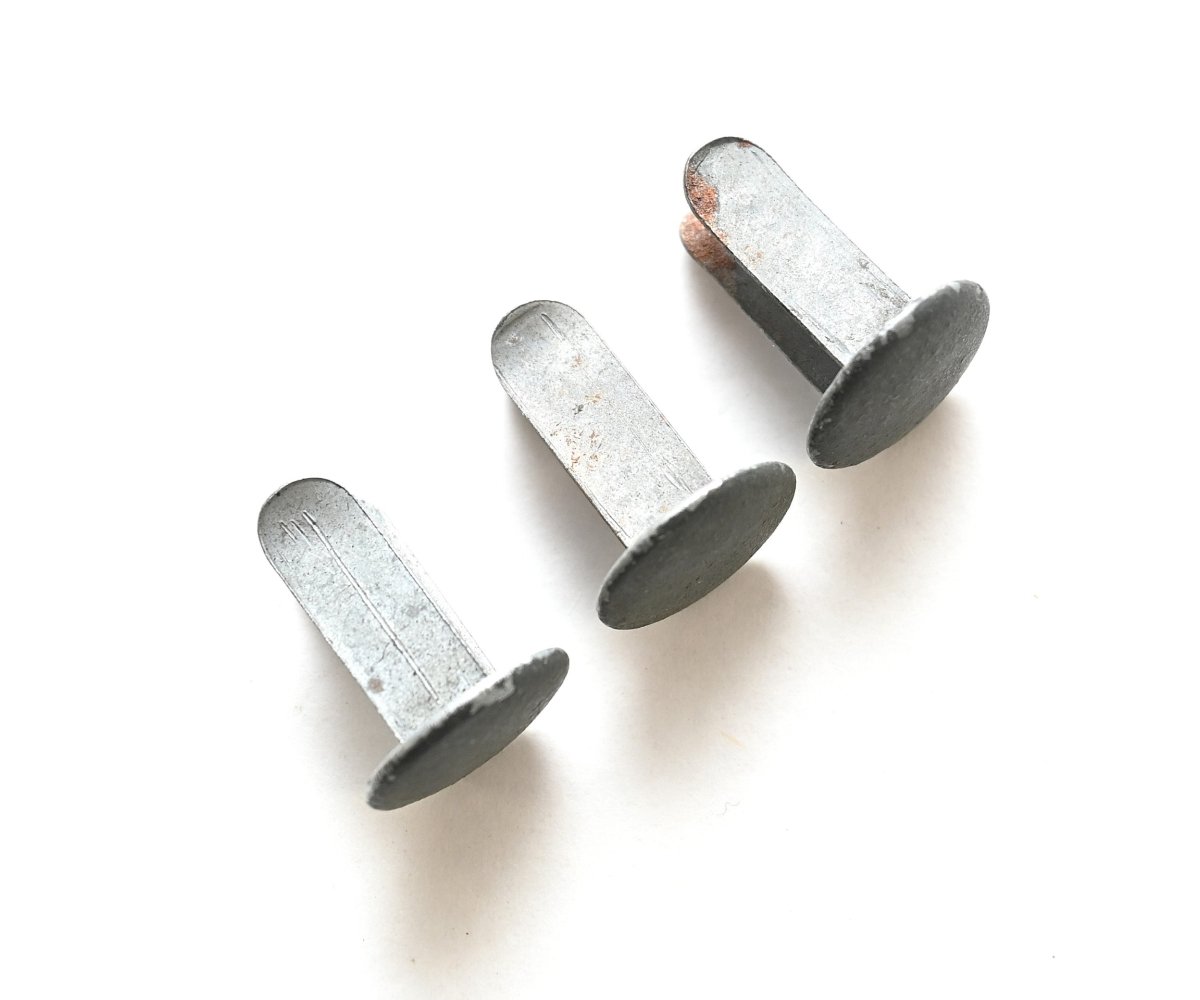 German Helmet Rivets (M.S.S.) — image 3