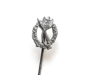 Near Mint Infanterie Sturmabzeichen Stickpin (16mm)