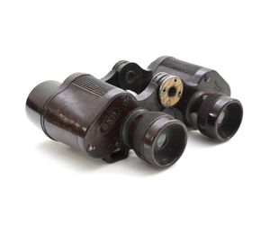 Wehrmacht/Waffen-ᛋᛋ Bakelite 6x30 Dienstglas (CXN)