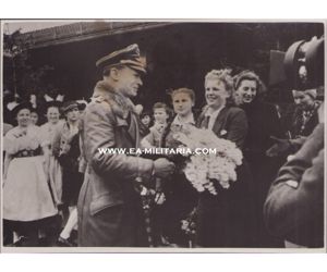 Ritterkreuzträger Oberlutnant Genzow Press Photo