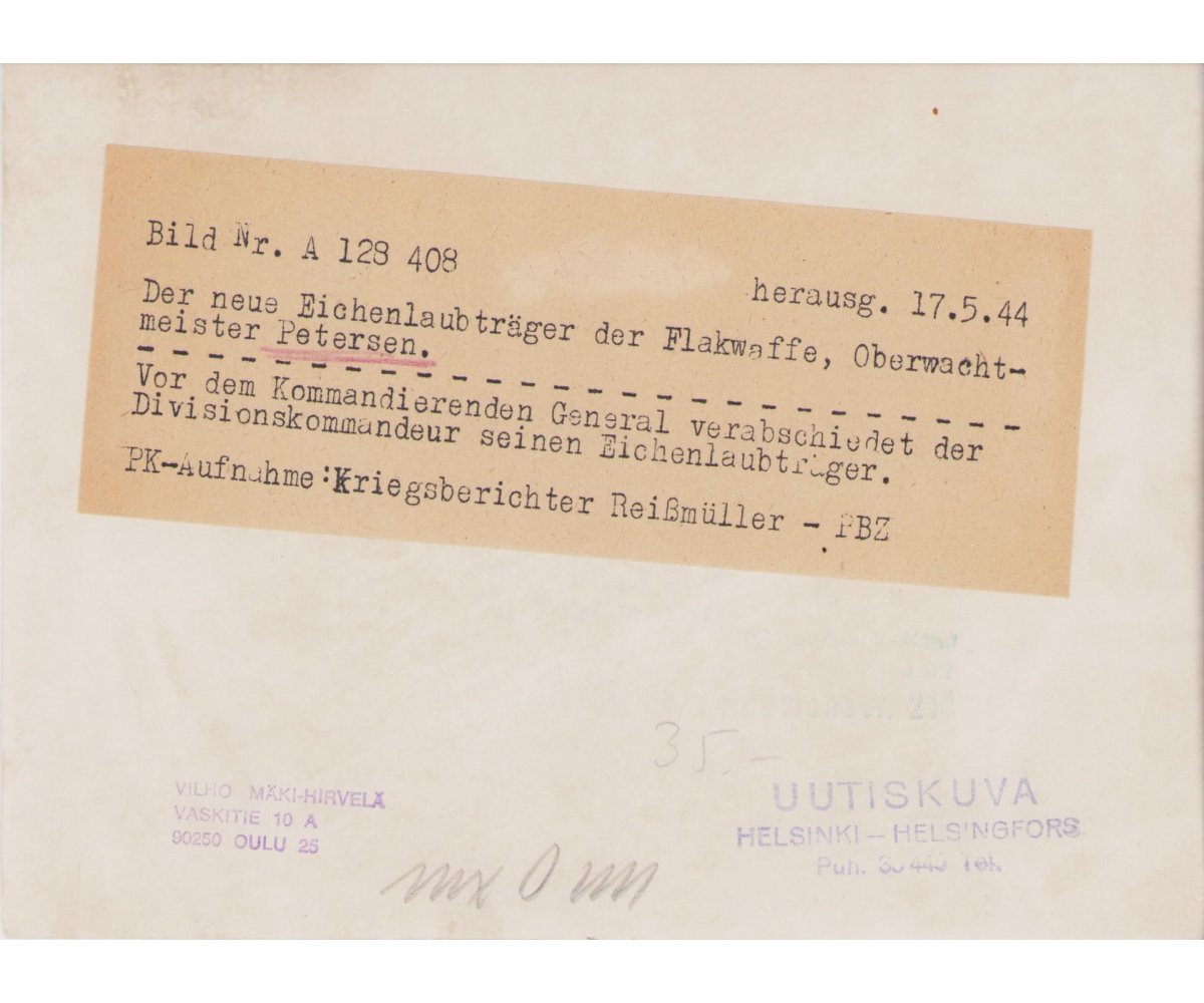 Ritterkreuzträger Obwm. Petersen Press Photo — image 2