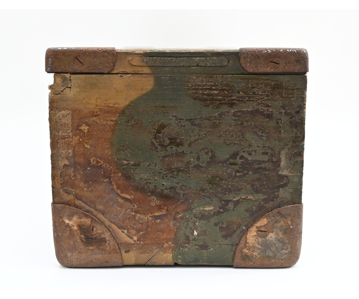 Wooden Camouflaged '6(gr.)Ladg.l.F.H.18' Transport Box — image 6