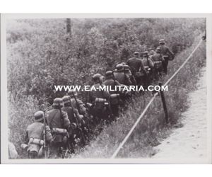'Eine Eisenbahnbrücke' Press Photo