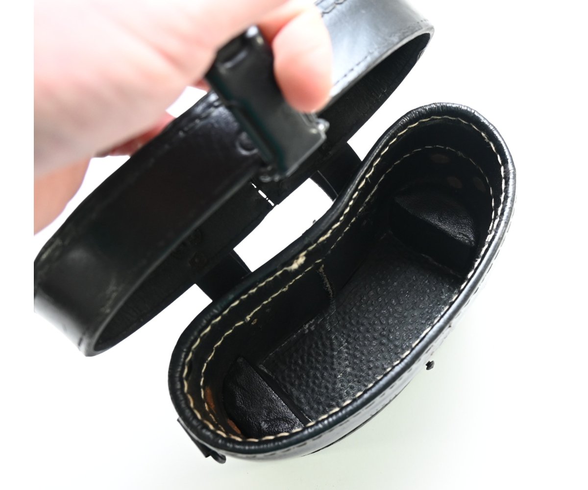 Rare CXN Dienstglas Case (1944) — image 10