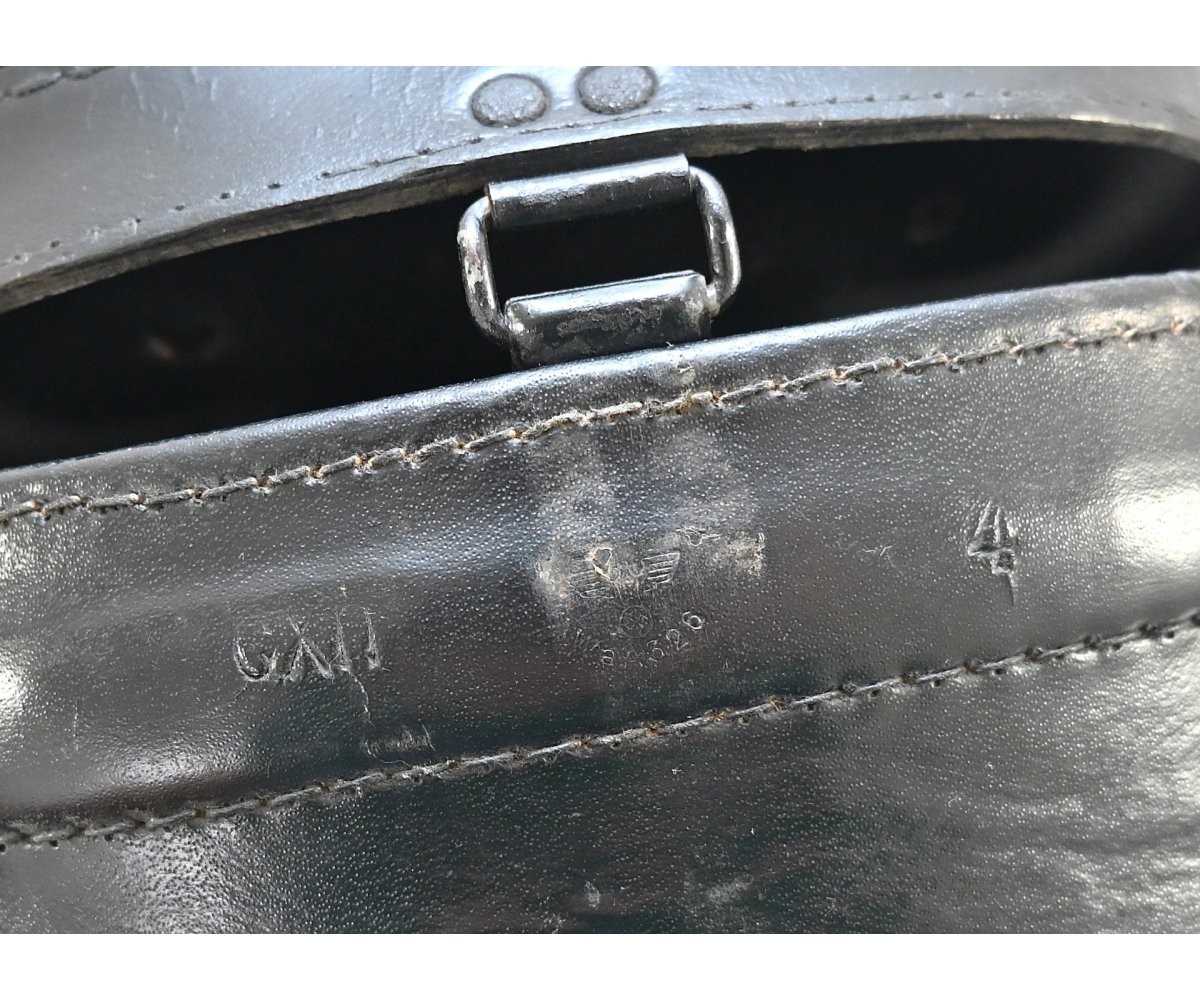 Rare CXN Dienstglas Case (1944) — image 8