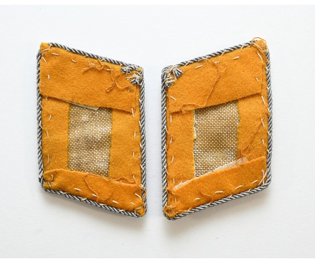 Matching LW Leutnant Flieger/FJ Collar Tabs — image 2