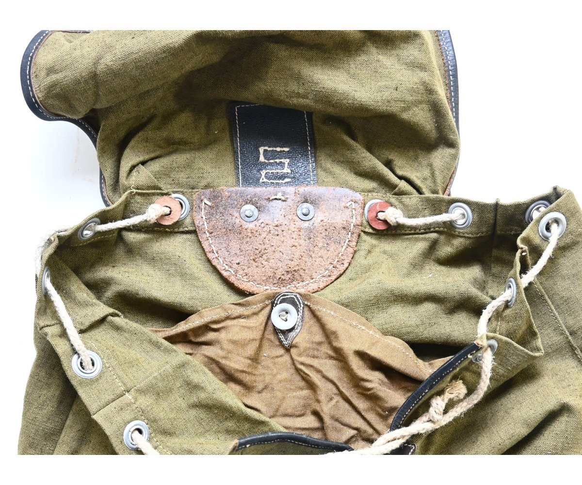 Mint Wehrmacht Artillerie Backpack (1940) — image 6