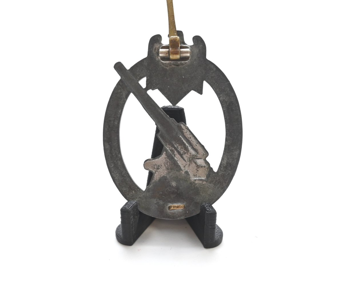 Wehrmacht Heeres Flak Abzeichen (F&B) — image 5