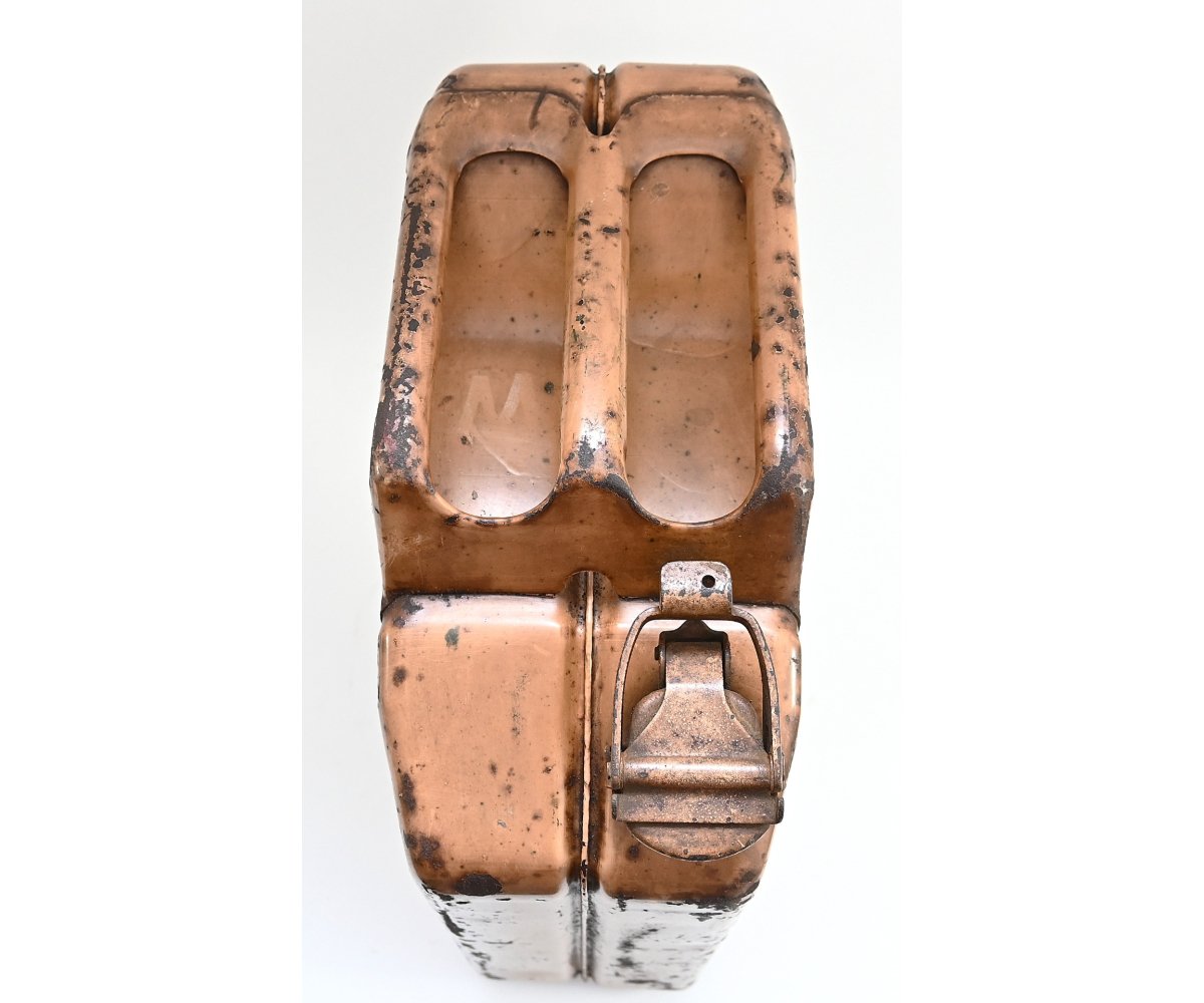 Wehrmacht 20L Water Jerrycan 1943 — image 10