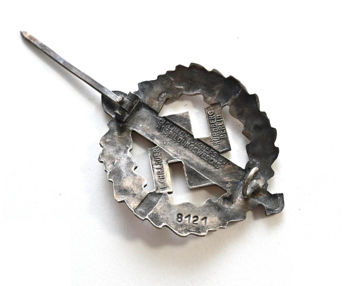 Type 1 SA Sportabzeichen (Issue number 8121!) — image 2