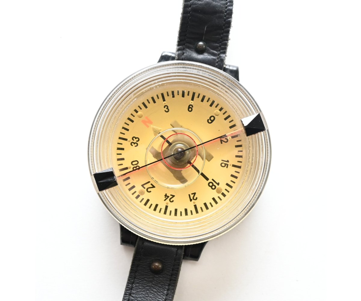 Mint Luftwaffe Armbandkompass (AK39) — image 3