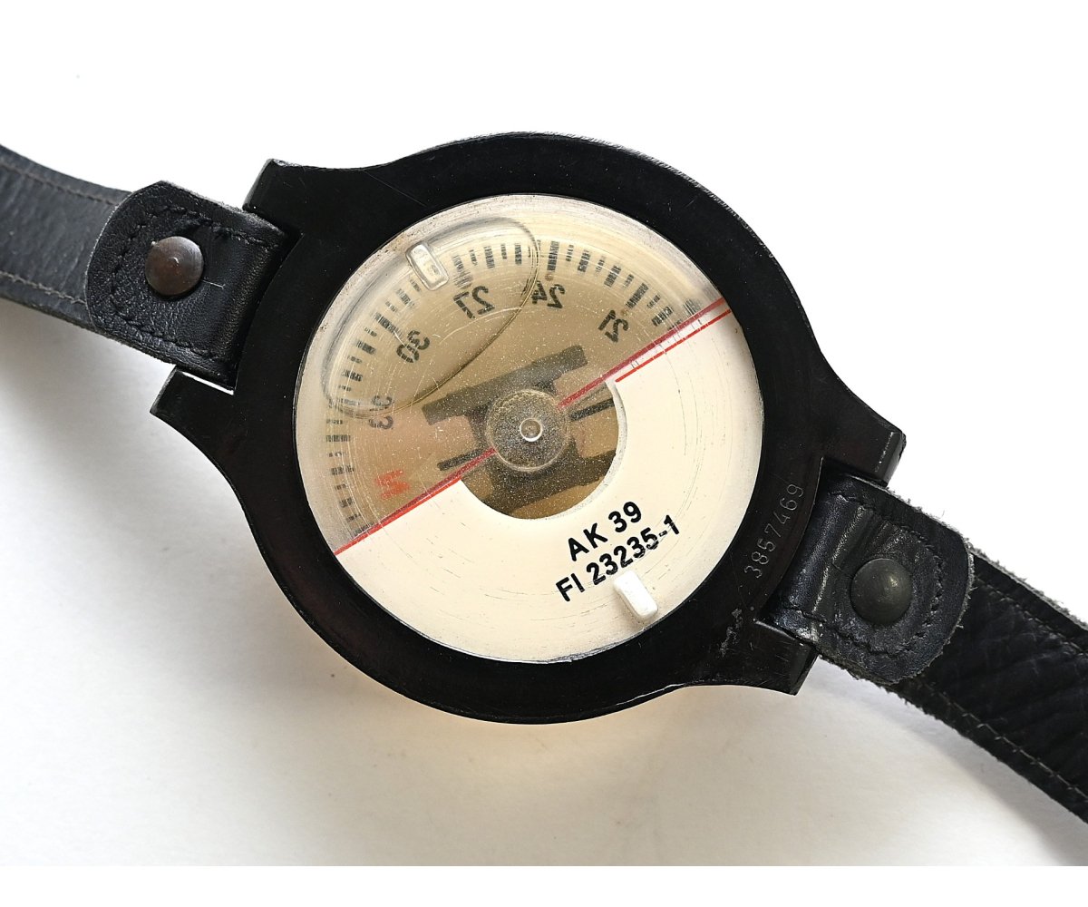 Mint Luftwaffe Armbandkompass (AK39) — image 5