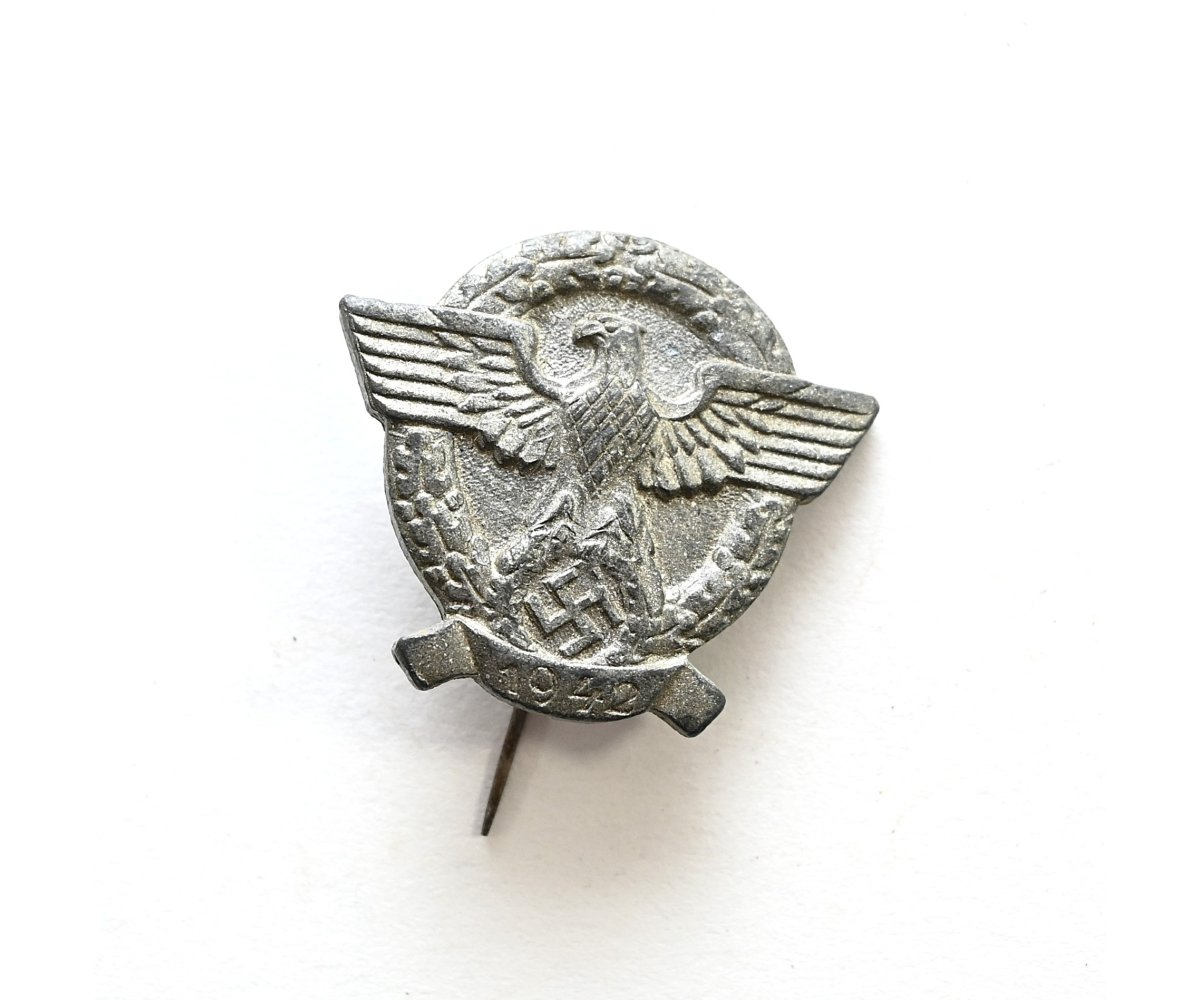 'Tag der Polizei 1942' abzeichen — image 2