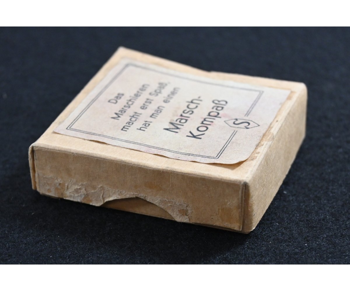 Boxed 'Marschkompaß Jugend' — image 4