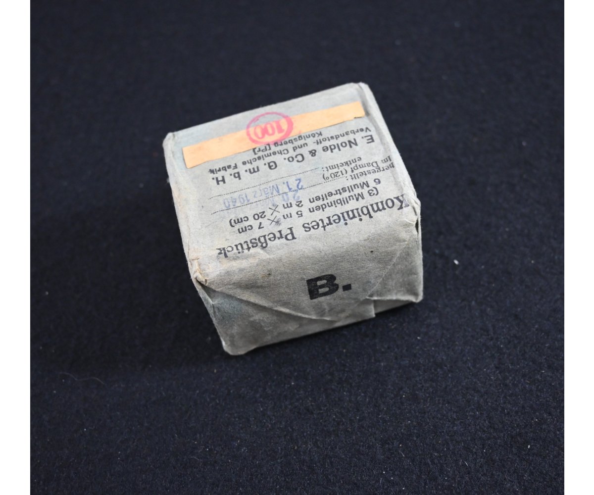 Wehrmacht Medical 'Preßstuck' 1940 — image 2