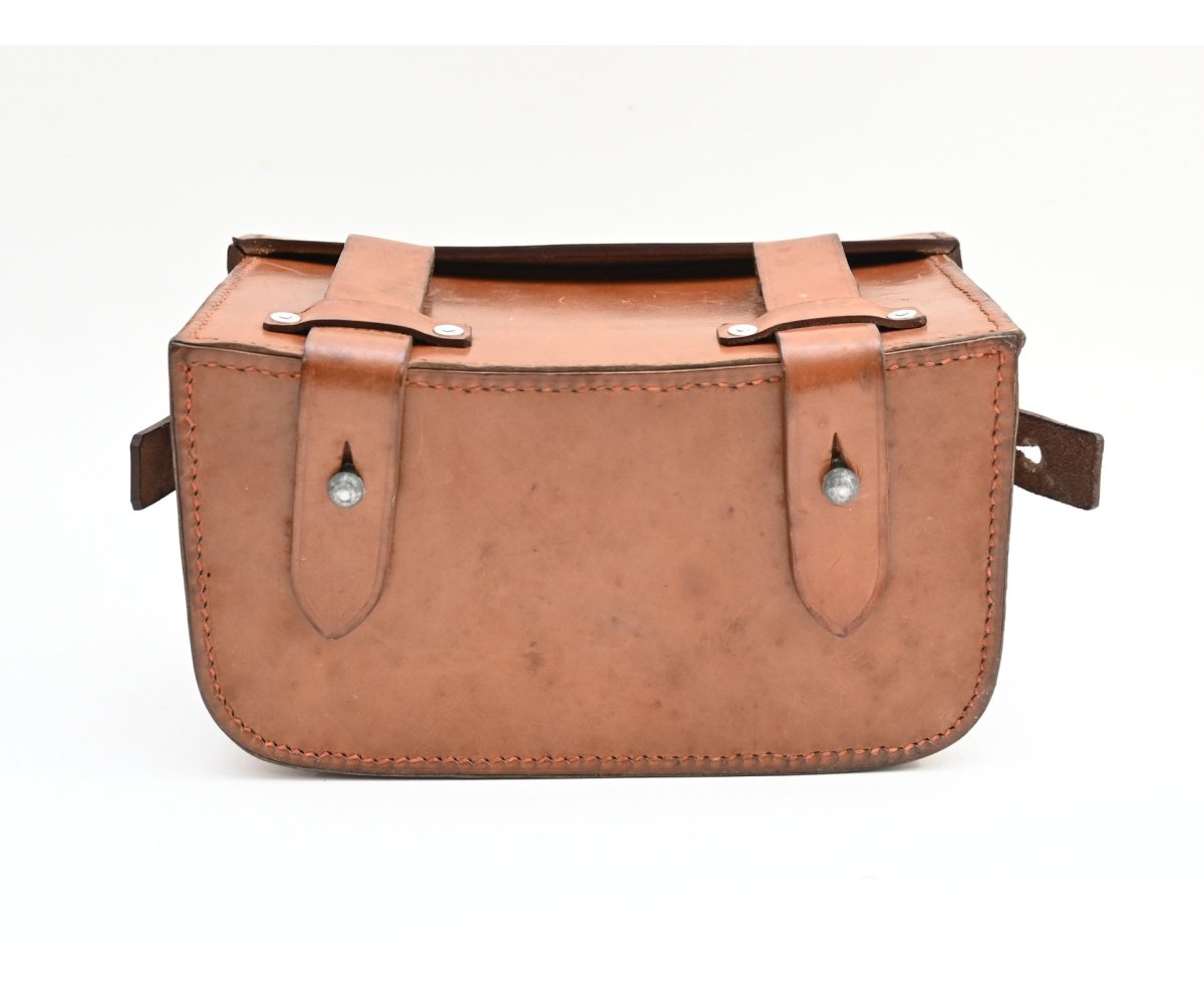 Top! Brown DRK/Luftschutz Medical Pouch — image 5