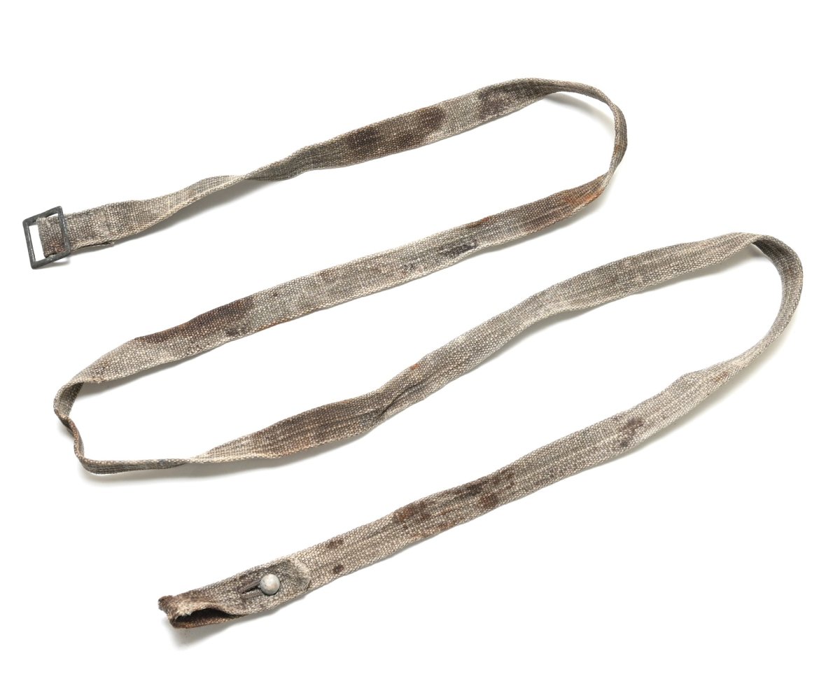 Wehrmacht Gasmask Canister Strap Set — image 4