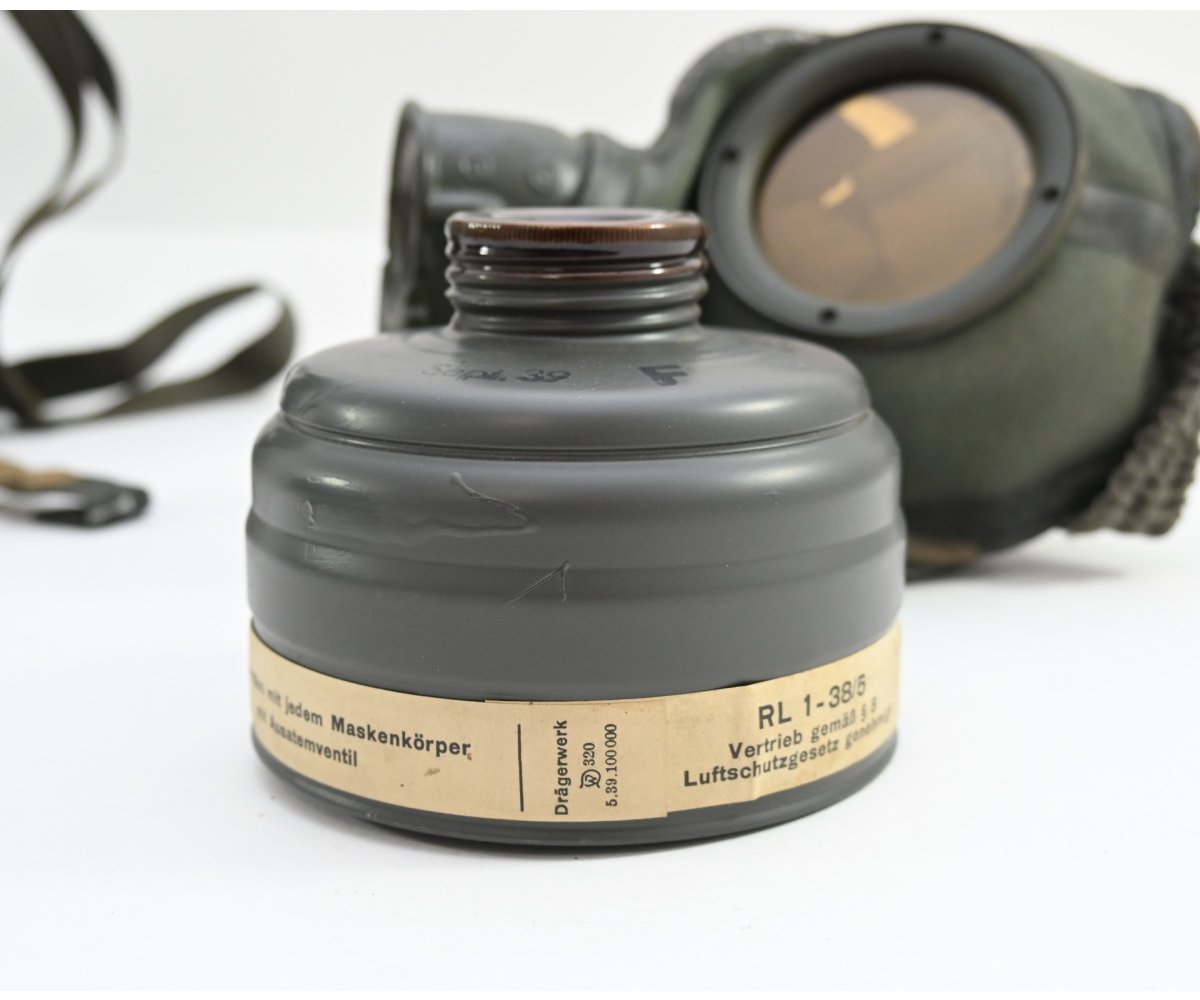 Draeger Luftschutz Gasmask Set 1939 — image 12